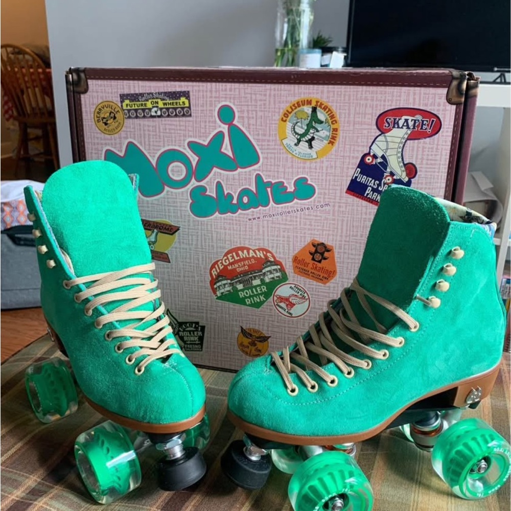 Moxi lolly Roller Skates in candy apple